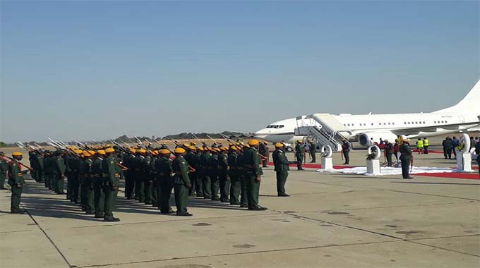 Mugabe’s body lands at Robert Mugabe Airport | The Sunday News