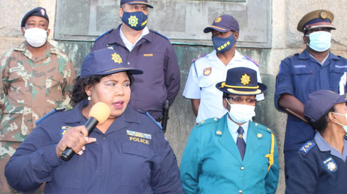 Saps And The Zimbabwe Republic Police Conducted A Joint Operation The