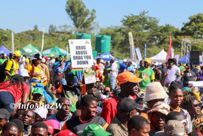 Zimbabweans commemorate Robert Mugabe National Youth Day with President ...